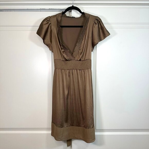 Bronze Silk Short Sleeve V-Neck Knee Length Dress - Medium - Picture 12 of 12